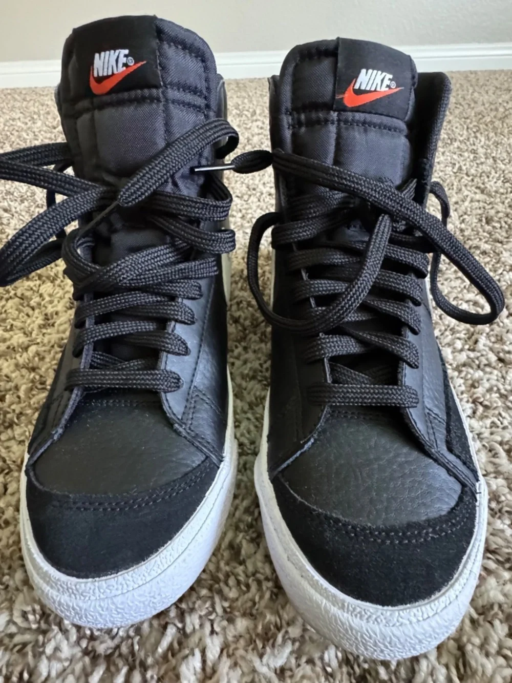 Kid's sneakers by Nike 6.5y(women's 8 us /38 euro).